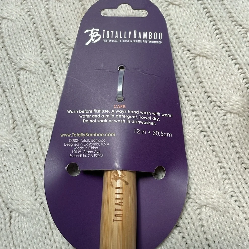NWT Pennsylvania Totally bamboo salt storage box and wooden spoon. Great hostess